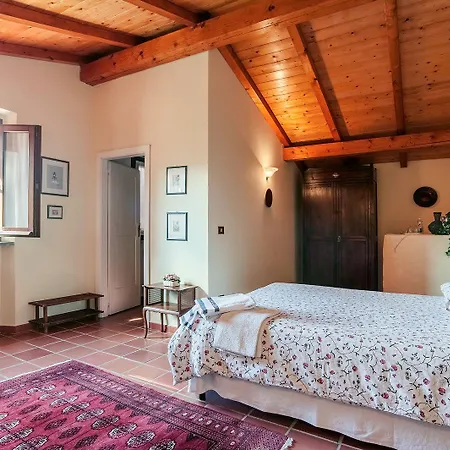Fattoria Ca' Di Fatino 佩波利堡